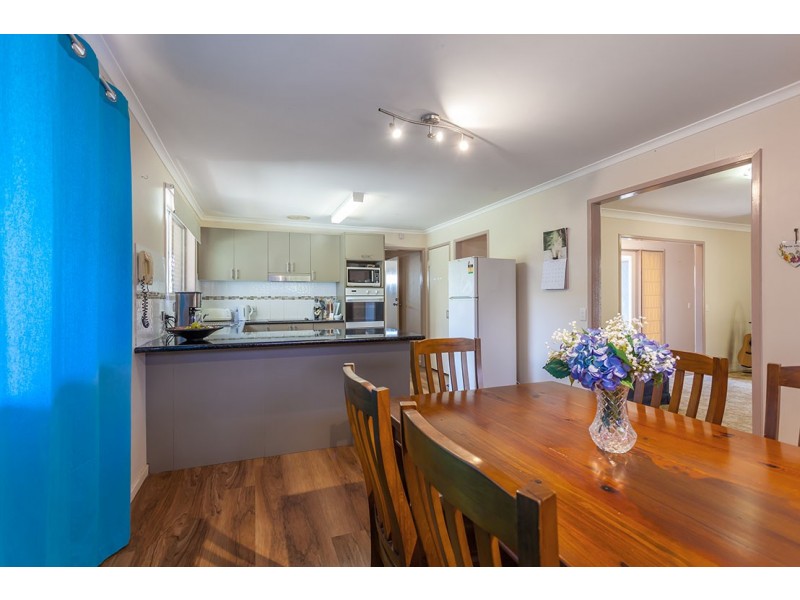 61 Hoepper Street, Kearneys Spring QLD 4350