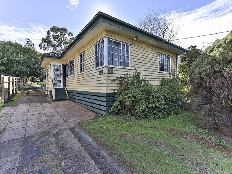 55 Glenvale Road, Newtown QLD 4350