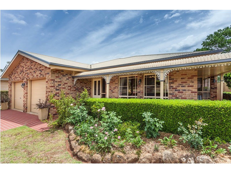 11 Spring Garden Court, Middle Ridge QLD 4350