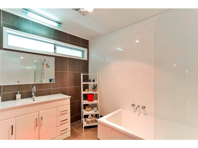 121 Long Street, South Toowoomba QLD 4350