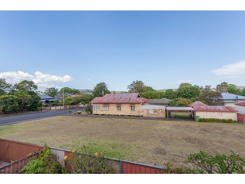 2A Cory Street, Toowoomba City QLD 4350