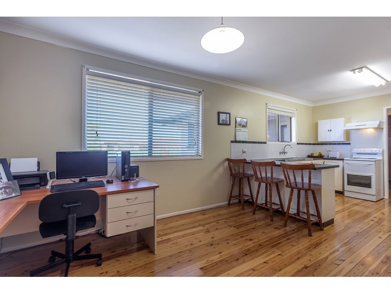 12 Honey Street, Harristown QLD 4350