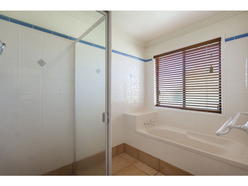 24 May Court, Middle Ridge QLD 4350