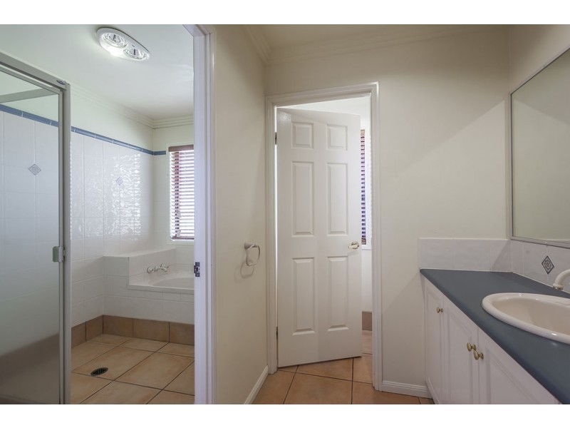 24 May Court, Middle Ridge QLD 4350