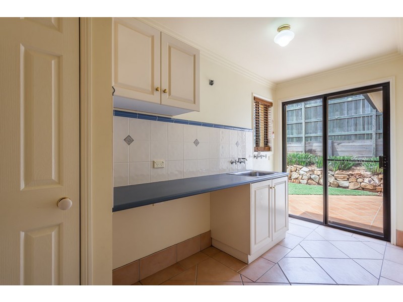 24 May Court, Middle Ridge QLD 4350