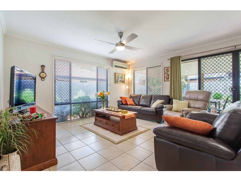 18 Hinchliffe Drive, Kearneys Spring QLD 4350