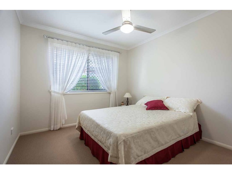 18 Hinchliffe Drive, Kearneys Spring QLD 4350