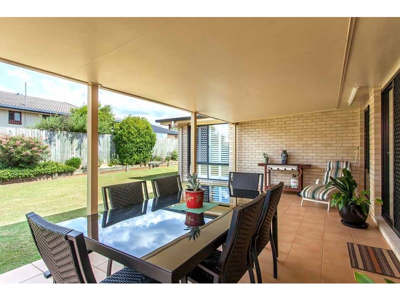 18 Hinchliffe Drive, Kearneys Spring QLD 4350