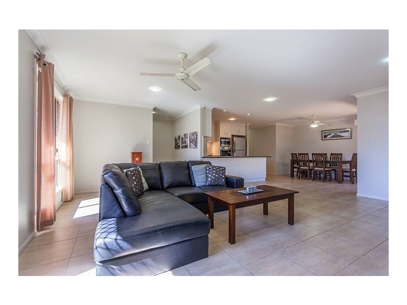 166D South Street, Centenary Heights QLD 4350