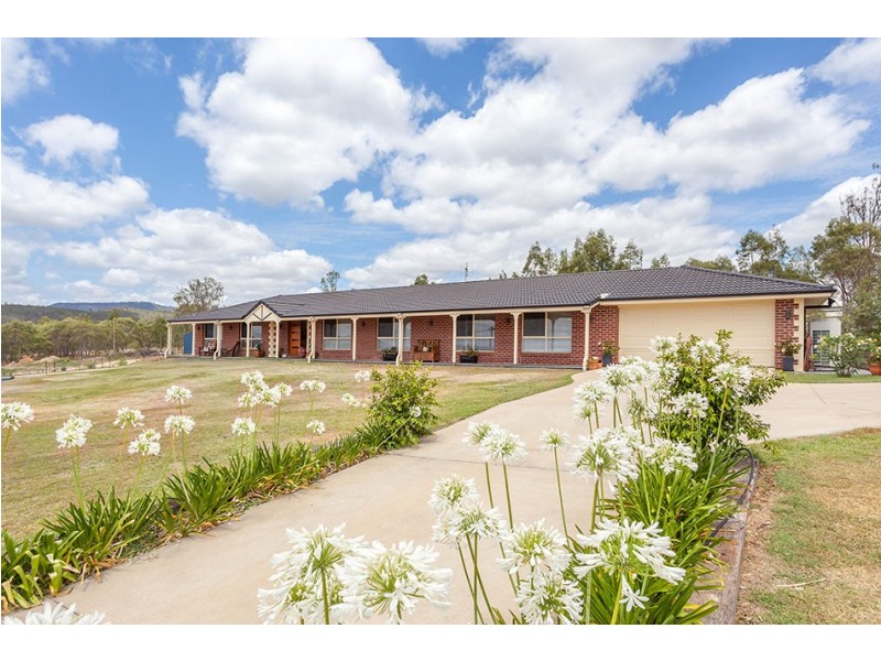 7 Kate Court – follow signs from Withcott Hotel, Withcott QLD 4352