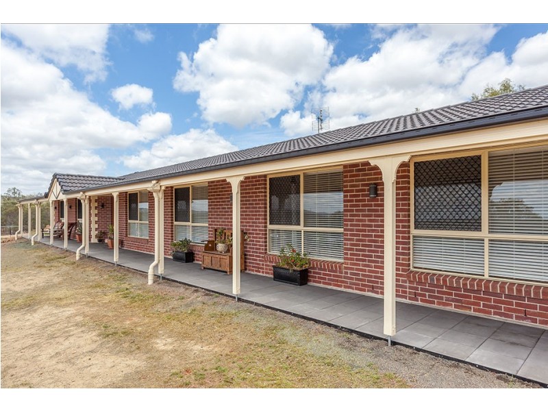 7 Kate Court – follow signs from Withcott Hotel, Withcott QLD 4352