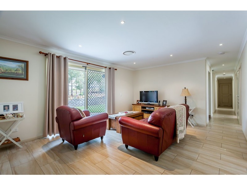 7 Kate Court – follow signs from Withcott Hotel, Withcott QLD 4352