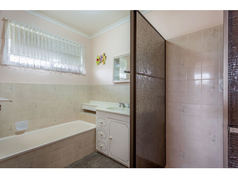 4 Katherine Street, North Toowoomba QLD 4350