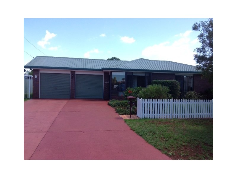 9 Rachel Street, Darling Heights QLD 4350