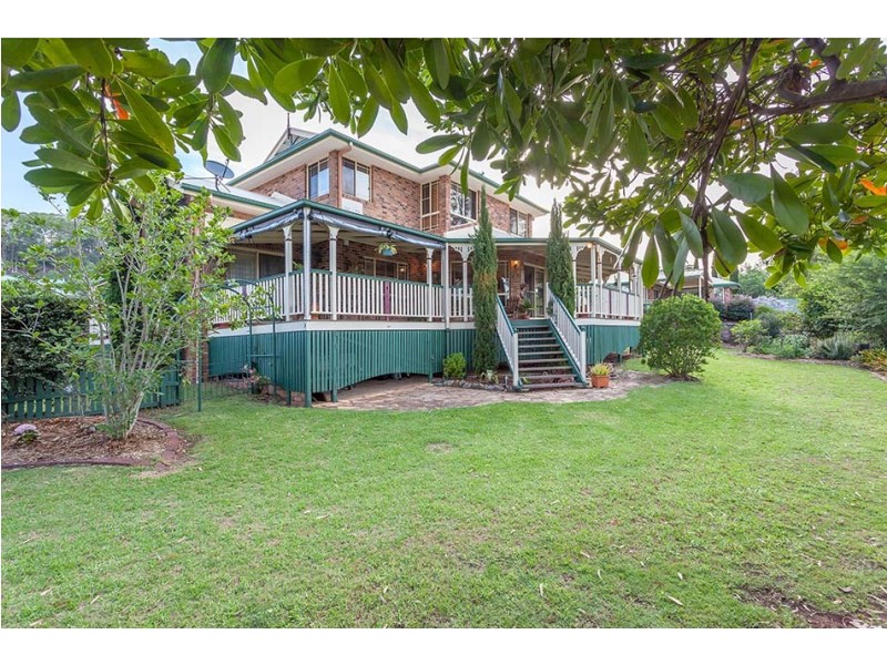 11 Windemere Terrace, Mount Lofty QLD 4350
