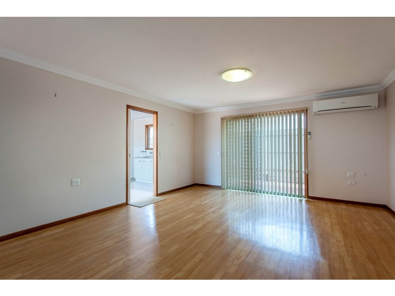 3/58 Tara Street, Wilsonton QLD 4350