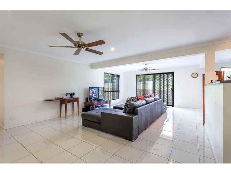 24 Tea Tree Court, Gowrie Junction QLD 4352