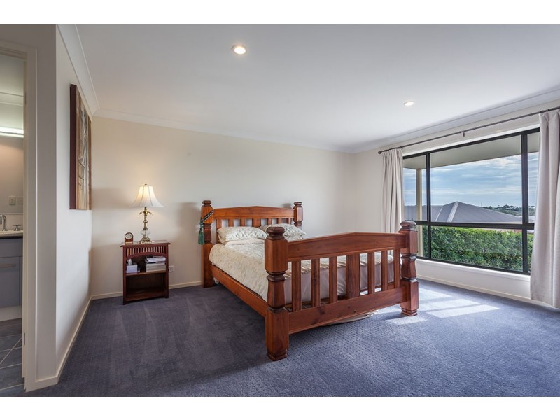 24 Tea Tree Court, Gowrie Junction QLD 4352