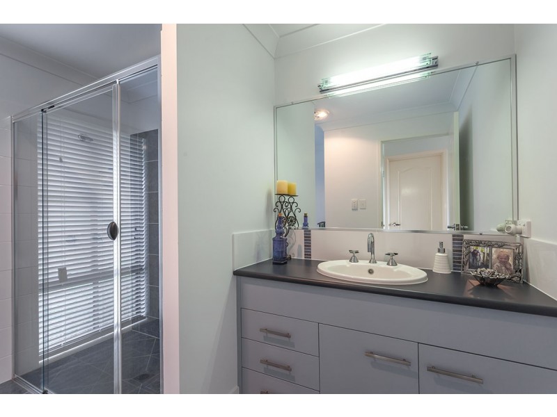 24 Tea Tree Court, Gowrie Junction QLD 4352