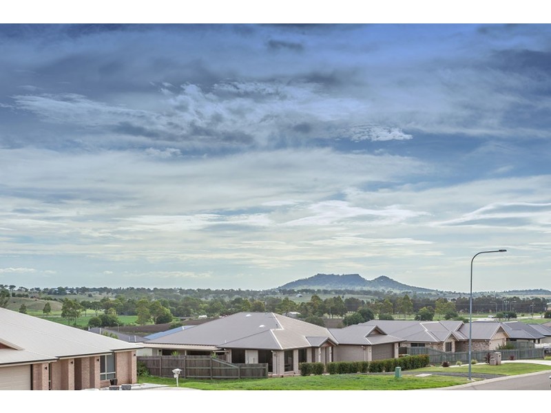 24 Tea Tree Court, Gowrie Junction QLD 4352