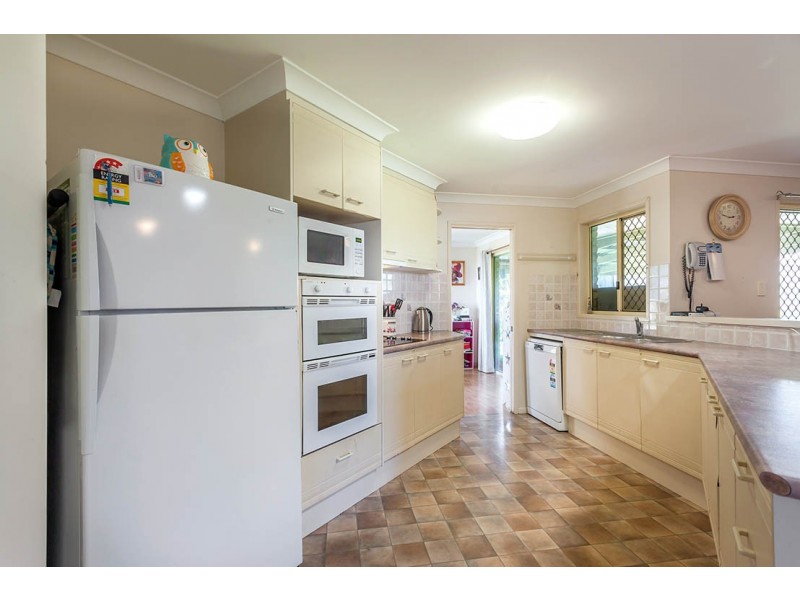 6 Elizabeth Kenny Court, Harristown QLD 4350