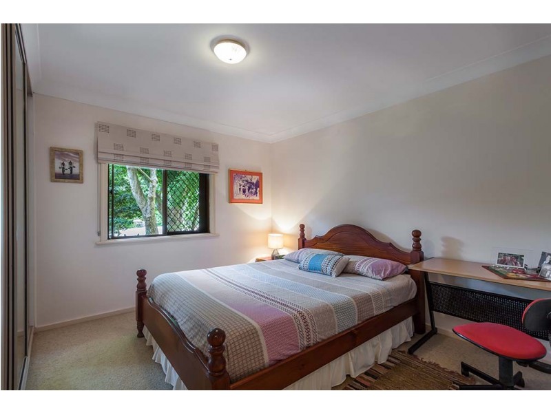 19 Talinga Street, Mount Lofty QLD 4350