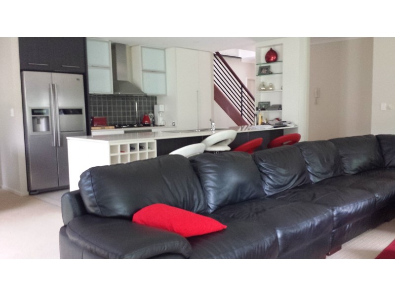 6/51 Jellicoe Street, Mount Lofty QLD 4350