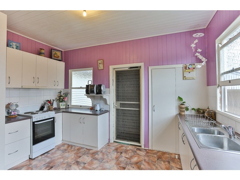 28 Monash Street, Newtown QLD 4350