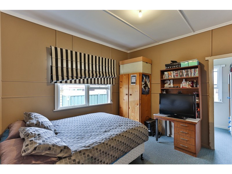 28 Monash Street, Newtown QLD 4350