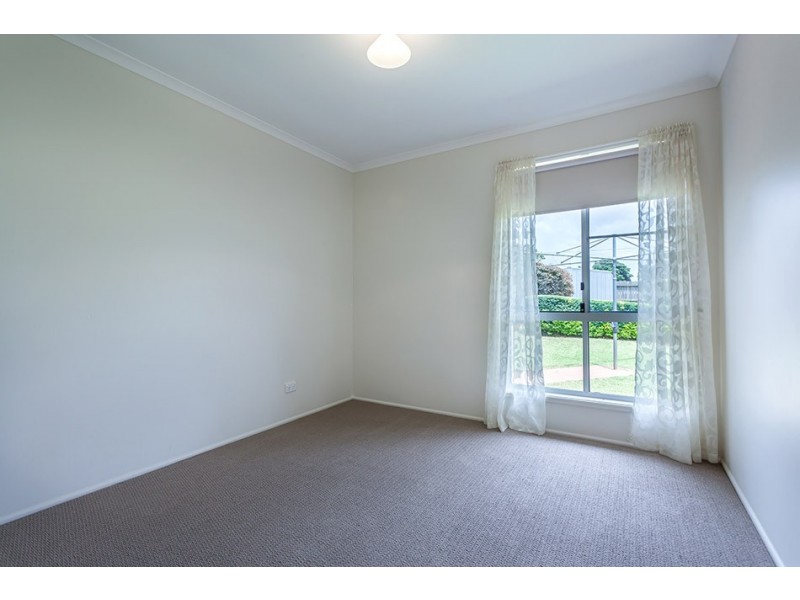 9 Buckle Court, Middle Ridge QLD 4350