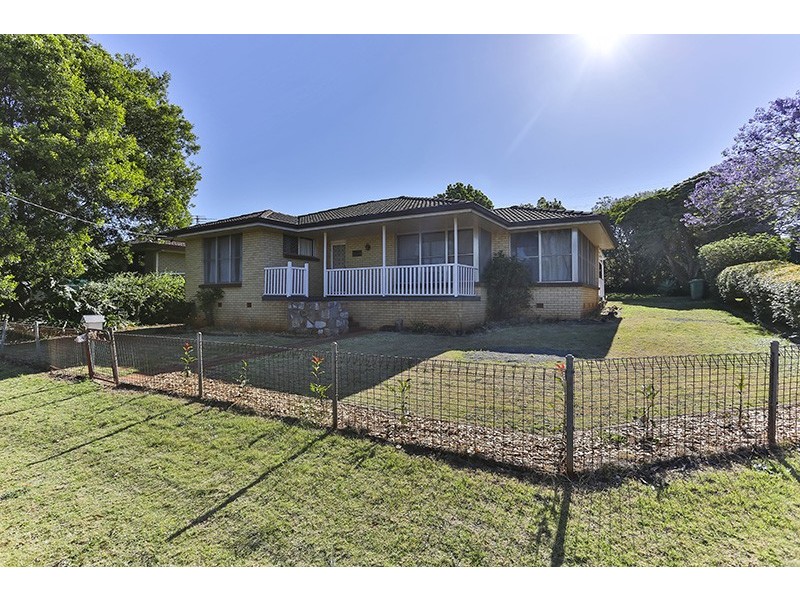 49 Noll Street, Kearneys Spring QLD 4350