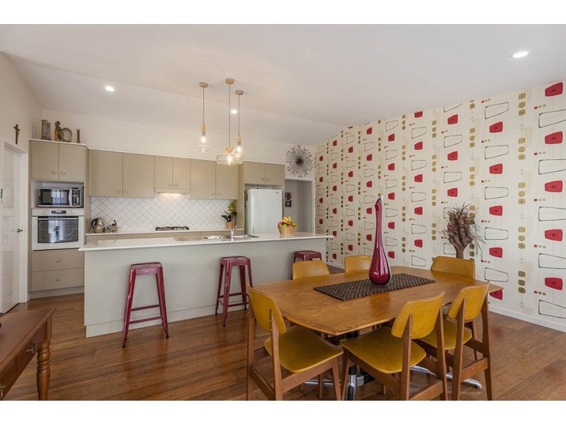 33 Meredith Crescent, Rangeville QLD 4350