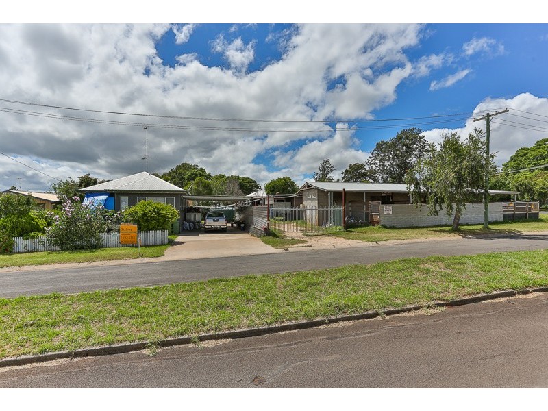 2 Nathan Street, Newtown QLD 4350