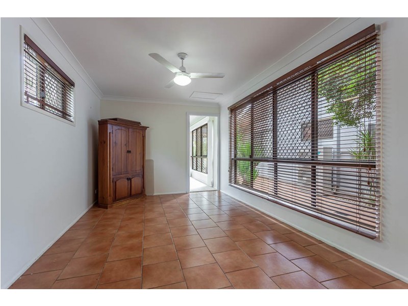 5 Sylvan Court, Glenvale QLD 4350
