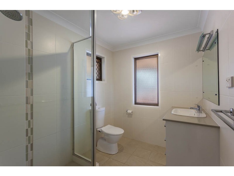 5 Sylvan Court, Glenvale QLD 4350