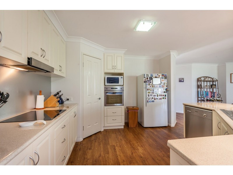 14 Smythe Drive, Highfields QLD 4352