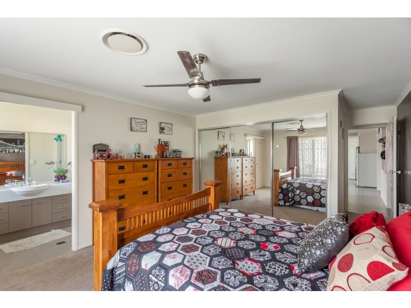 10 Marlowe Court, Westbrook QLD 4350