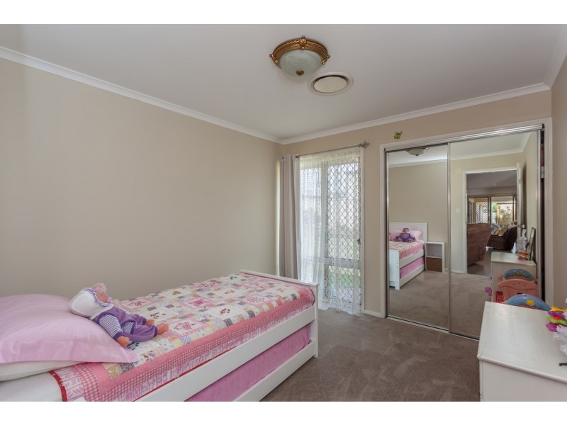 10 Marlowe Court, Westbrook QLD 4350
