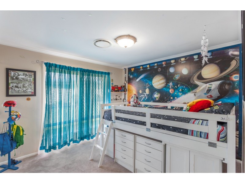 10 Marlowe Court, Westbrook QLD 4350