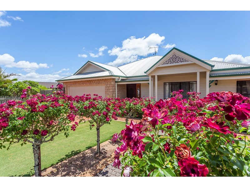 23 Prime Minister Drive, Middle Ridge QLD 4350