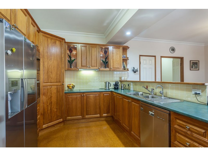 23 Prime Minister Drive, Middle Ridge QLD 4350