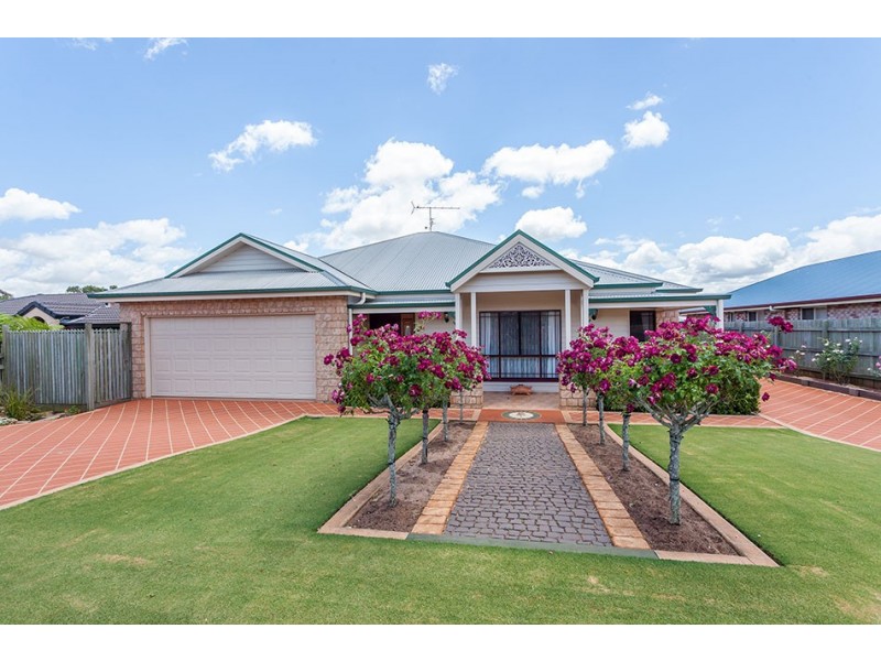 23 Prime Minister Drive, Middle Ridge QLD 4350