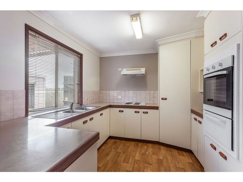 19 Kratzman Court, Kearneys Spring QLD 4350