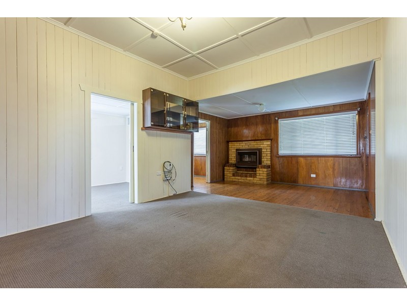 111 Ruthven Street, Harlaxton QLD 4350