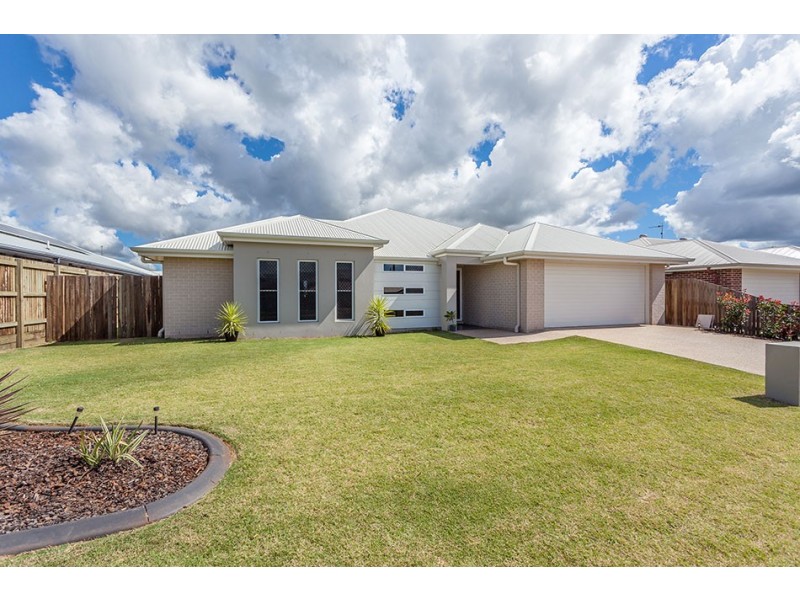 202 Nelson Street, Kearneys Spring QLD 4350