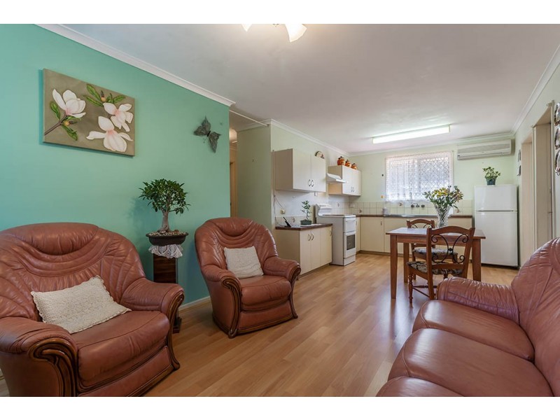 2/17 Wright Street, Wilsonton QLD 4350