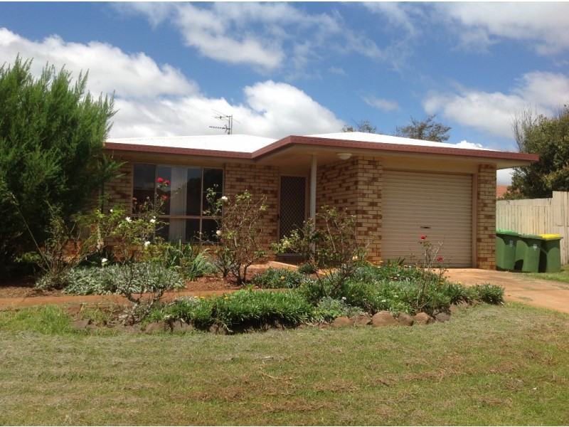 15 Shamrock Court, Middle Ridge QLD 4350
