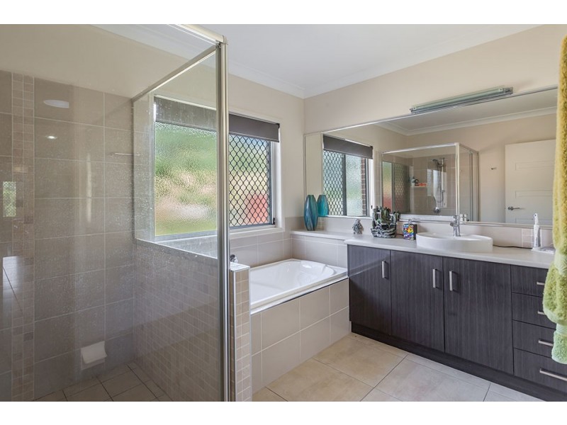 4 Thyme Court, Preston QLD 4352