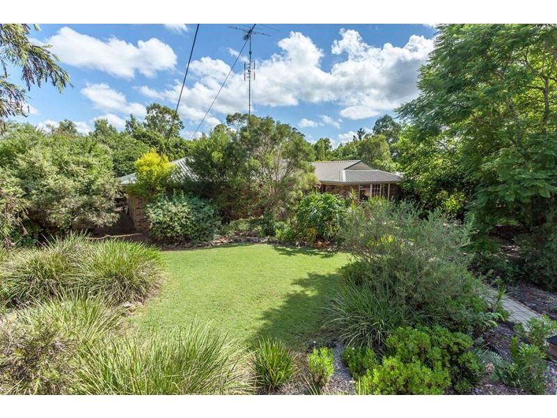 5 Karbul Crescent, Withcott QLD 4352