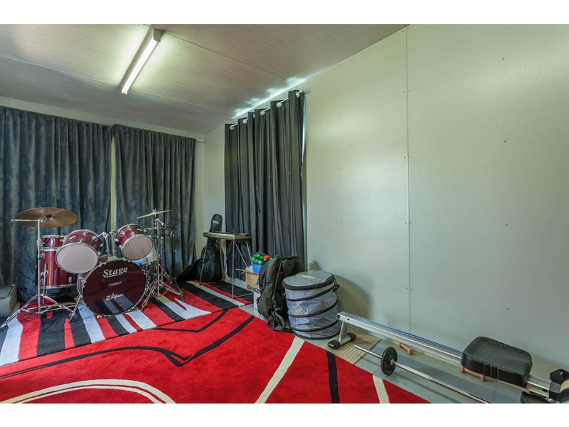 5 Karbul Crescent, Withcott QLD 4352